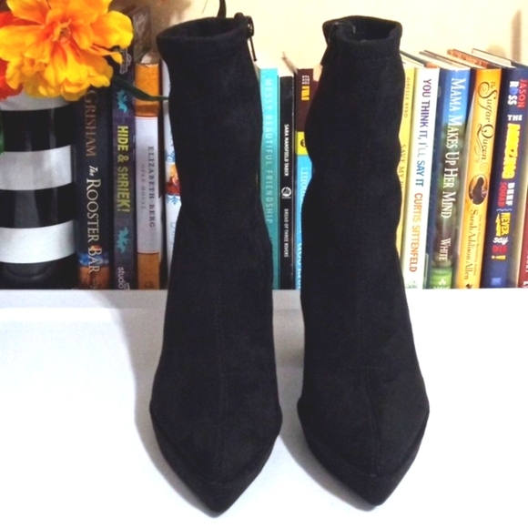 BAMBOO BLACK FAUX SUEDE PLATFORM STACK HEEL ANKLE BOOTS SIZE 7 NWT - Picture 1 of 7